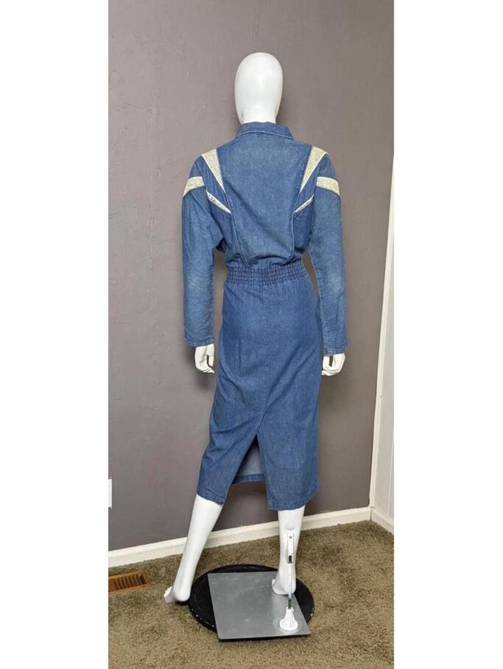 1980's Western Denim Dress from AVON Fashions 80's does 40's - Picture 7 of 10